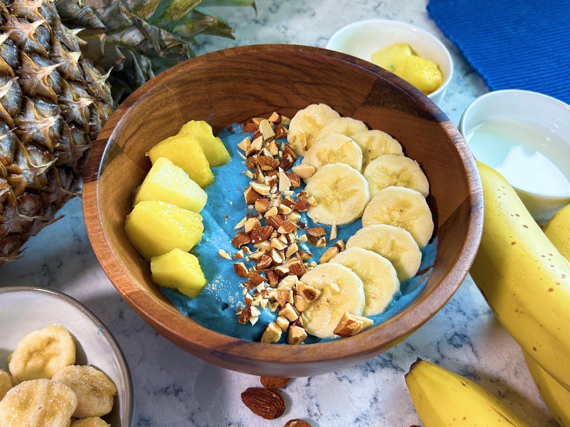 Spirulina Super Smoothie Bowl: The Blue Superfood Bowl That's as Nutritious as It Is Beautiful